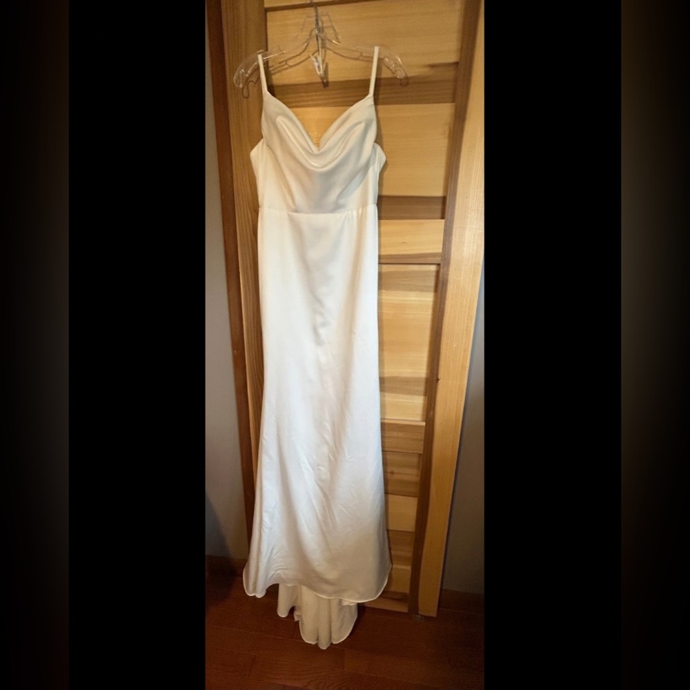 NWTO White Cowl Neck Wedding Dress